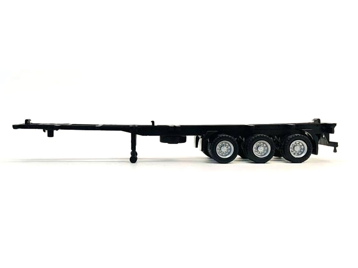 005315BK 40 ft. 1-87 Scale Container Chassis for 3Axle Trailer HO Plastic Model