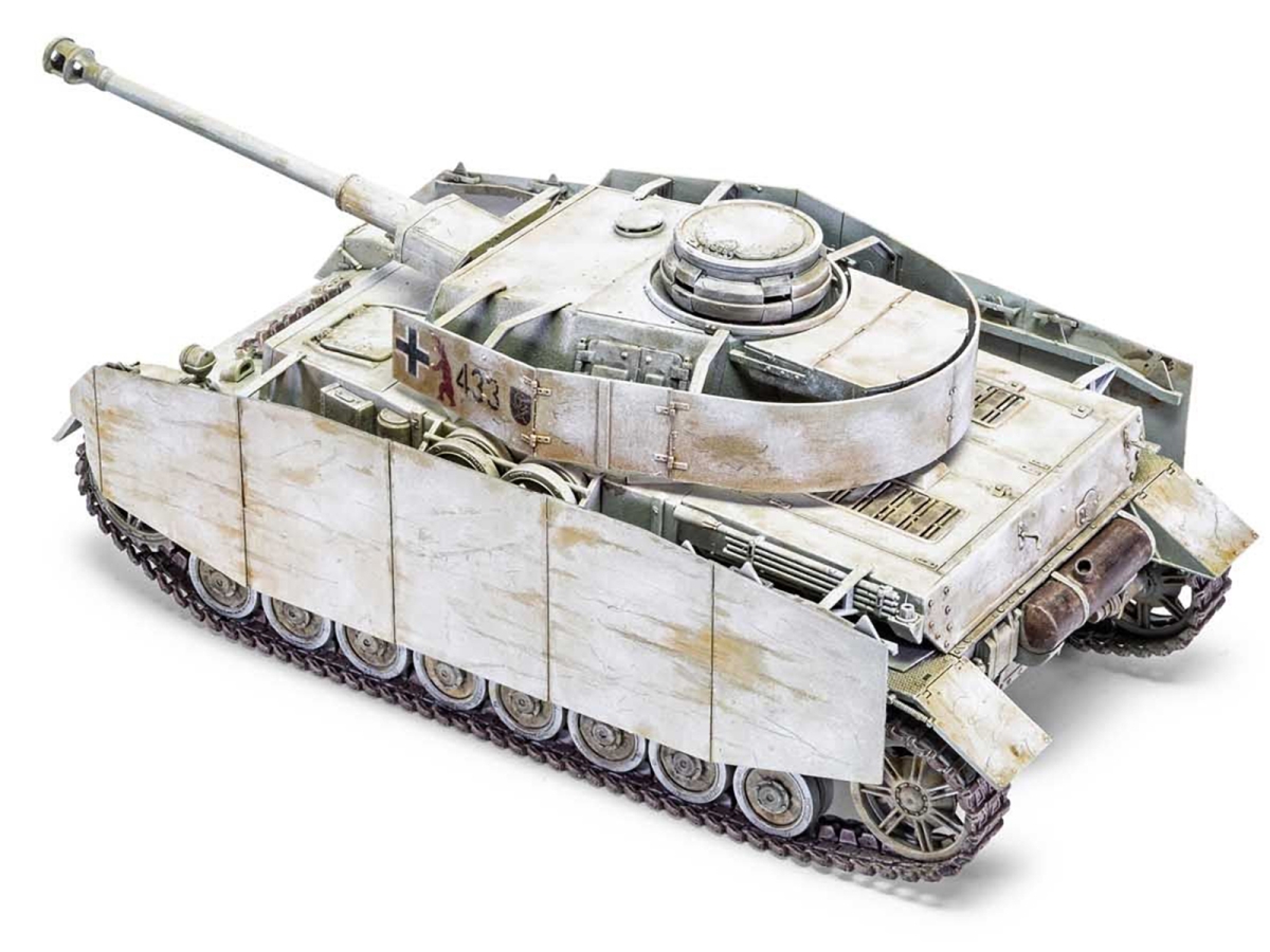 Picture of Airfix A1351 Level 3 Panzer IV Ausf.H Mid Version Tank with 2 Scheme 1-35 Scale Plastic Model Kit