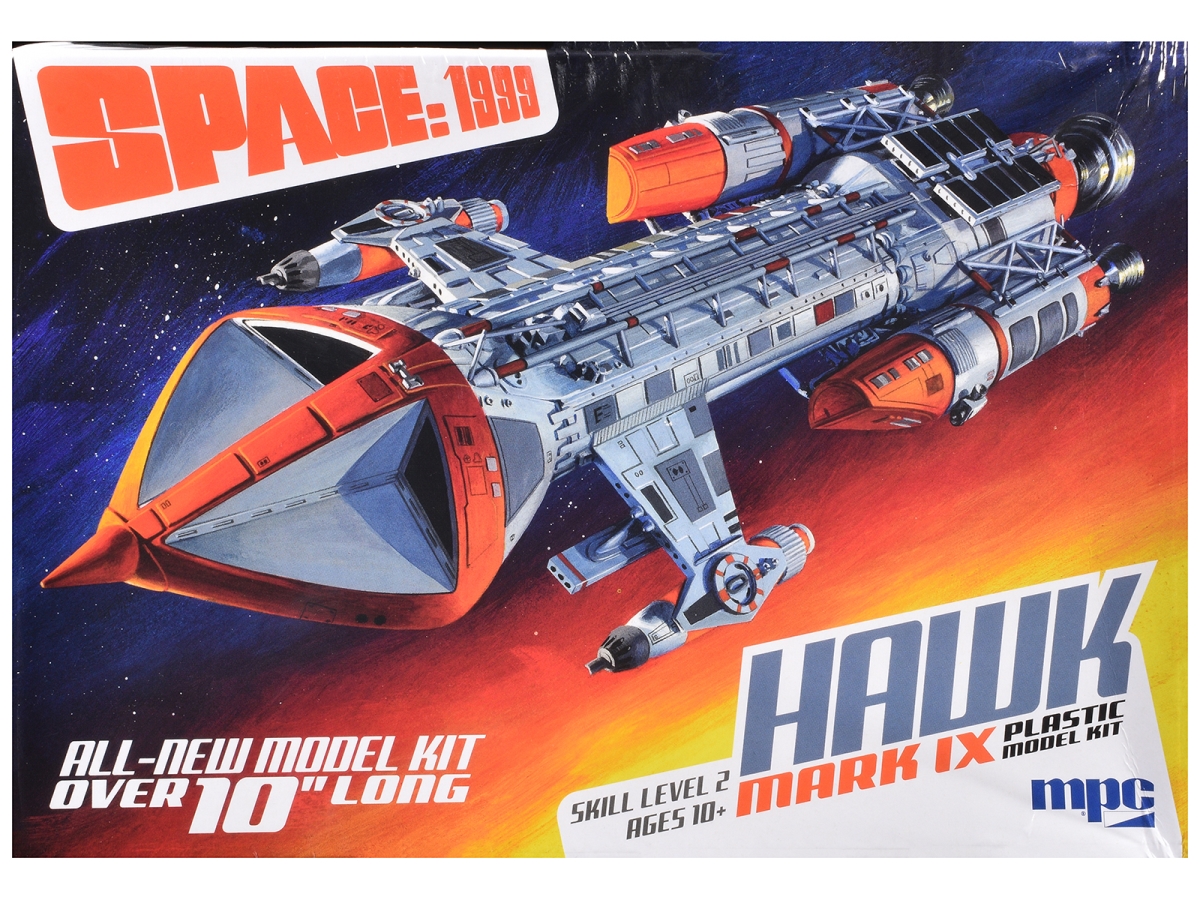 881M Skill 2 Model Kit Hawk Mark IX Spacecraft Space 1999 1975-1977 TV Series 1-72 Scale Model