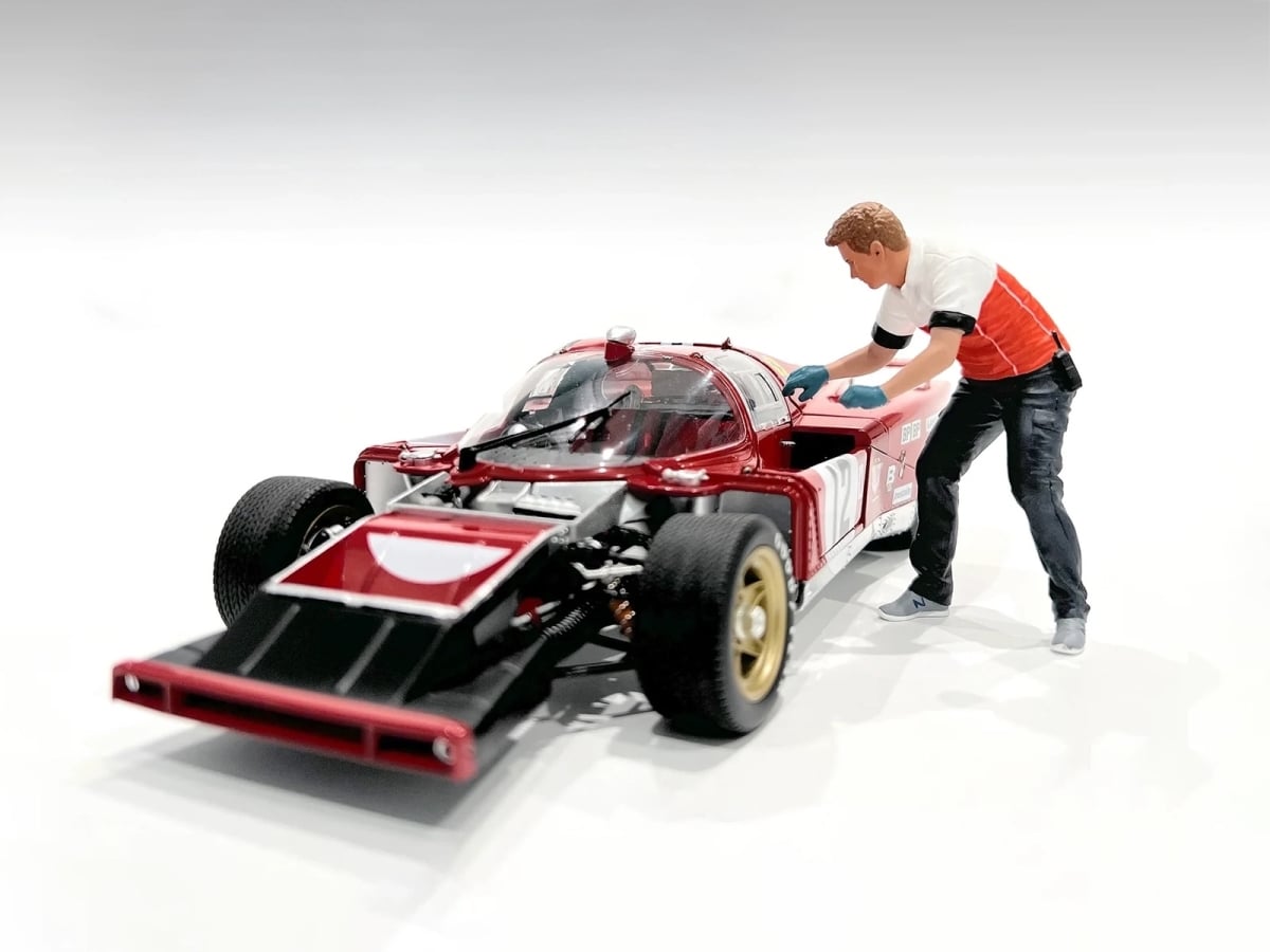 AD-19006 Race Crew Figure No.6 for 1-18 Scale Model Kit