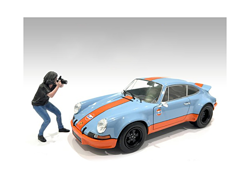 AD-25304 Photographers Figure No.4 for 1-24 Scale Models