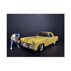 Picture of American Diorama 38214 Weekend Car Show Figurine VI for 1 by 18 Scale Models