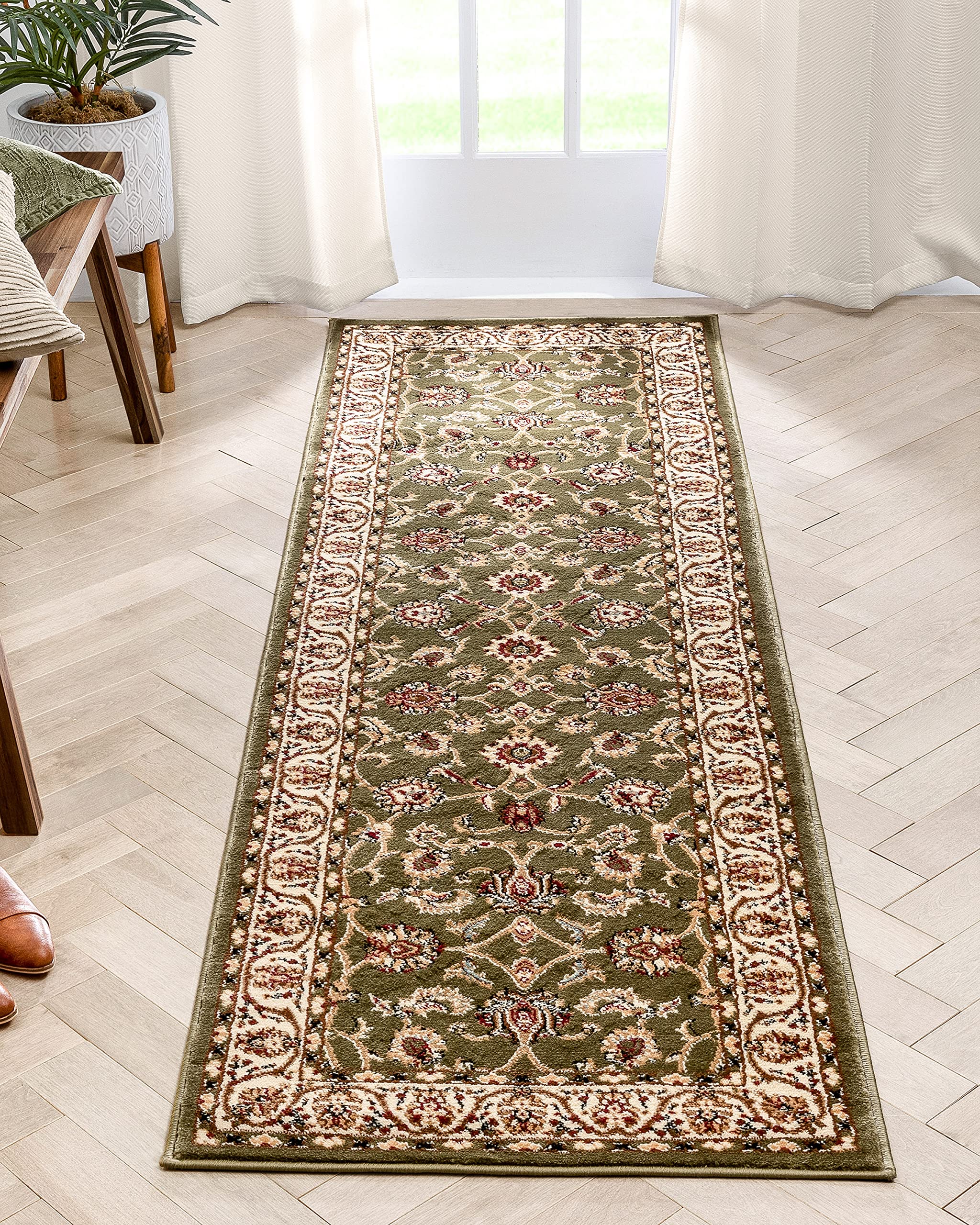 Barclay Sarouk 2 ft. 3 in. x 7 ft. 3 in. Runner Rug in Green