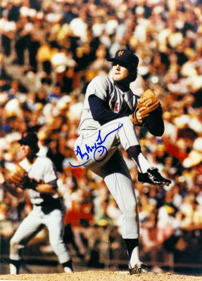 62389 Tug Mcgraw Autographed 8 x 10 Photo New York Mets Image No. 2