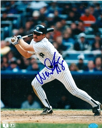 84481 Wade Boggs Autographed 8 x 10 Photo New York Yankees Image No .1