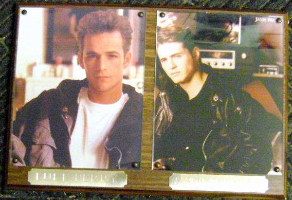 AUTOGRAPH WAREHOUSE