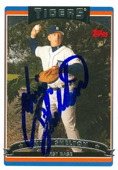 AUTOGRAPH WAREHOUSE