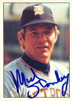 AUTOGRAPH WAREHOUSE