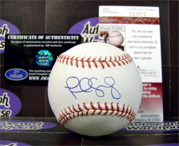 AUTOGRAPH WAREHOUSE