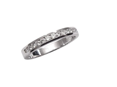 Picture of Antwerp Diamonds LB3159 Classic Channel Diamond Band - 0.25 TW