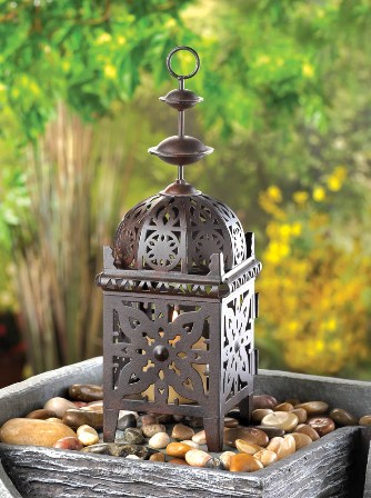 Picture of Zingz & Thingz 57071226 Metal Morrocan Style Candle Lantern
