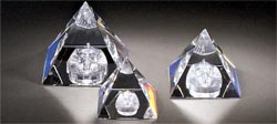 Picture of Asfour Crystal 52-45 1.88 L x 1.69 H in. Crystal Pyramid - King Tut Egyptian Figurines