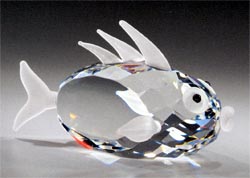 Picture of Asfour Crystal 957-65 3.14 L x 1.85 H in. Crystal Fish Sea Figurines