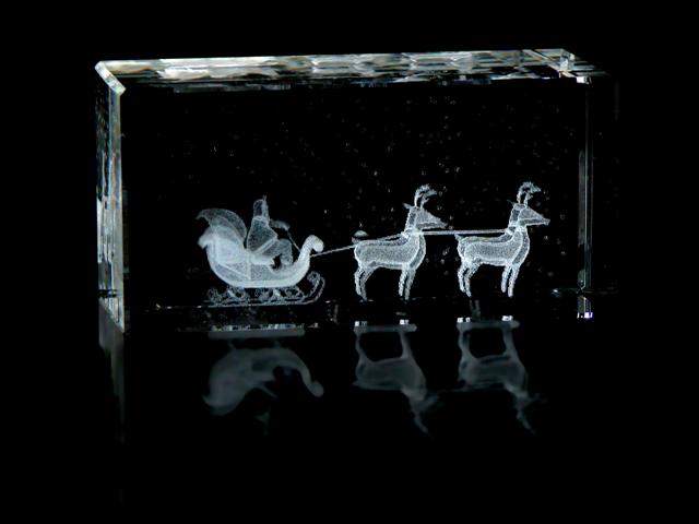 Picture of Asfour Crystal 1159-100-87 4 L x 2 H x 2 W in. Crystal Laser-Engraved Santa Claus Holiday Laser-Cut
