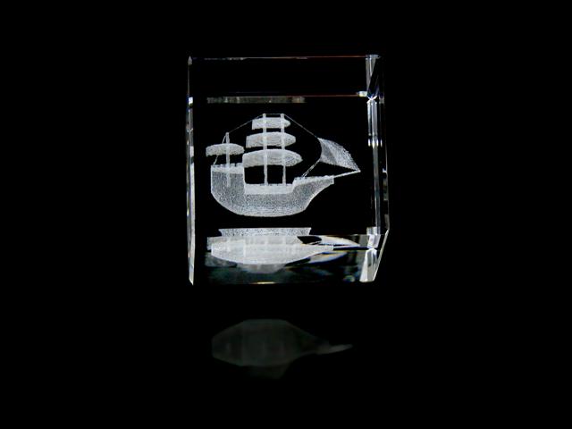 Picture of Asfour Crystal 1161-50-13 2 L x 2 H x 2 W in. Crystal Laser-Engraved Old Boat Sealife & Nautical Laser-Cut