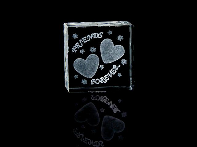 Picture of Asfour Crystal 1162-50-133 2 L x 2 H x 1 W in. Crystal Laser-Engraved Friends Forever Love & Hearts Laser-Cut