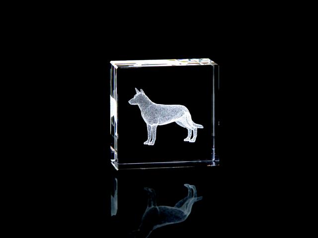 Picture of Asfour Crystal 1162-50-86 2 L x 2 H x 1 W in. Crystal Laser-Engraved Dog Animals and Nature Laser-Cut