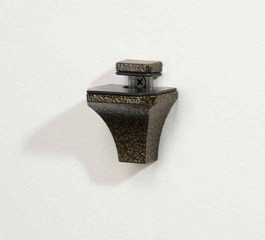 Diamond Black Gold Medium Shelf Bracket