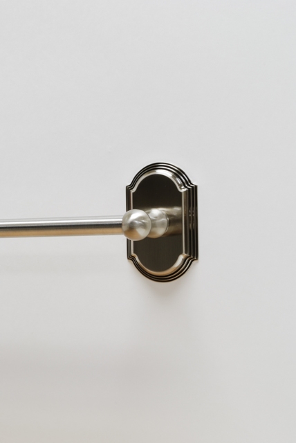 18 in. Towel Bar, Satin Nickel
