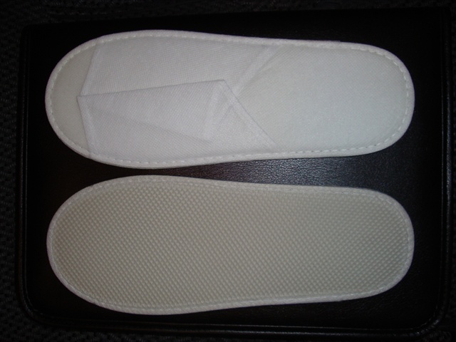 6400-25 Individually Wrapped Non-Skid Disposable Foam Slippers, 25 per Case -  MT