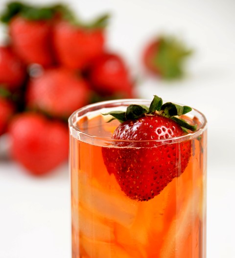 Picture of Davidson Organic Tea 4297 Fdsvc Brewed Strawberry Ice Tea- 3 Oz.