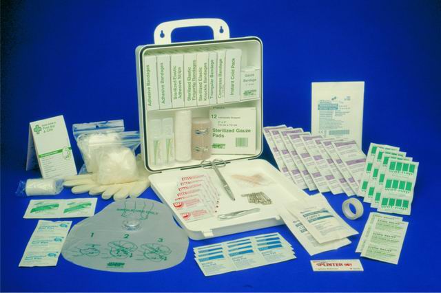 Kemp 10-705 24 Unit First Aid Kit