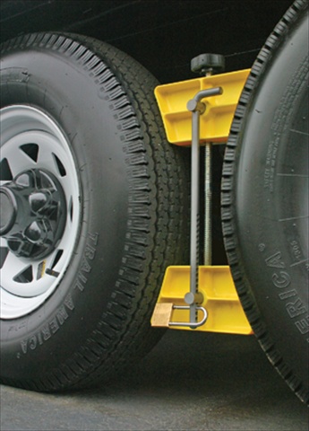 44642 Wheel Stop With Lock