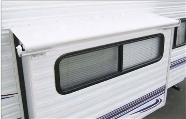 LH1376242 Slideout Cover 130 - 137 in. Black