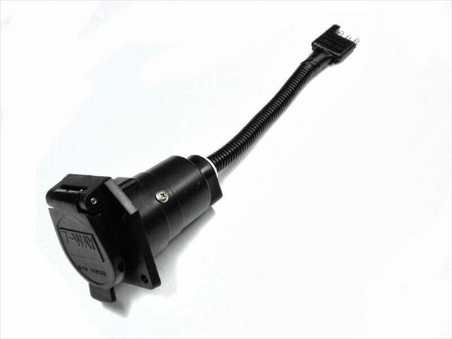 20020 4-Way M To 7-Way Adapter