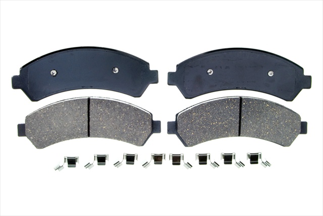 ZD726 Front Quickstop Ceramic Brake Pads for 1997-2005 Chevrolet Blazer