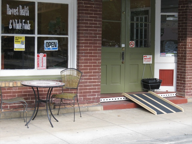 4 ft. With Extra Rubber Backing Ramp