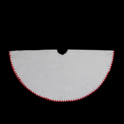 26 in. Christmas Traditions Winter White With Red Shell Stitching Mini Christmas Tree Skirt
