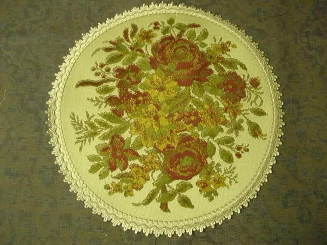 Picture of Tapestry Trading BA10 10 in. Begium Doily Baroque- Red