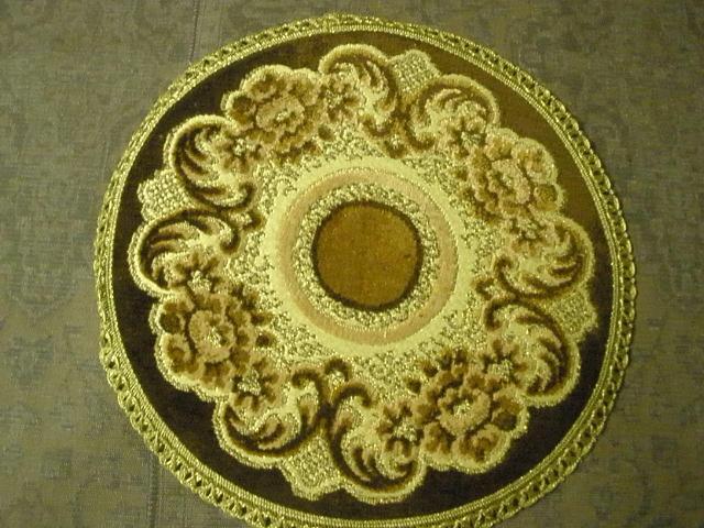 Picture of Tapestry Trading V28P 28 in. Begium Table Top Verona Doily- Pink