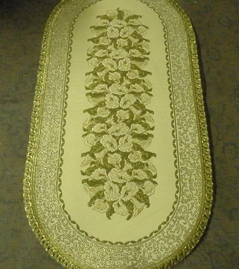 Picture of Tapestry Trading VE1454 14 x 54 in. Begium Table Runner Venus Lily- Green