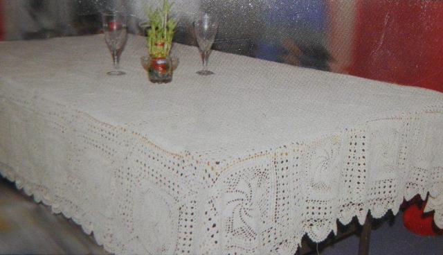 Picture of Tapestry Trading GL-29I60120 60 x 120 in. Handmade Indian Crochet Table Cloth- Ivory