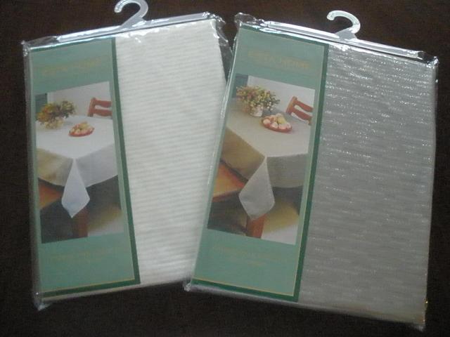 Picture of Tapestry Trading LJC1104-65120-S 65 x 120 in. Goldthread Fabric Table Cloth- Silver