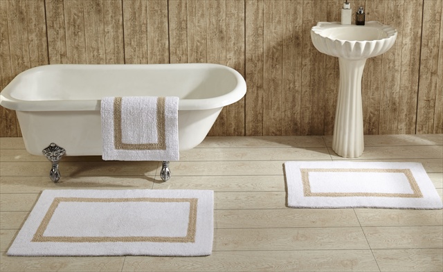 Picture of Better Trends BAHO1724WHSD Hotel Collection Bathrug&#44; White & Sand - 17 x 24 in. Set of 2