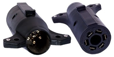 UE726001 7 Way RV To 6 Round Adapter