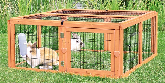 Picture of TRIXIE Pet Products 62282 Outdoor Run With Mesh Cover- Large