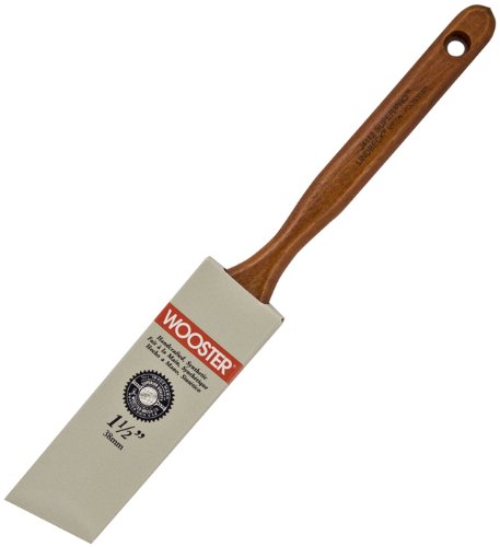 Picture of Wooster Brush Company J4112 1.5 in. Super Pro Lindbeck Angle Sash Paint Brush