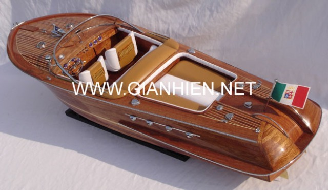 Picture of Gia Nhien SB0004W-90 Riva Aquarama Wood Finished Model Speed Boat