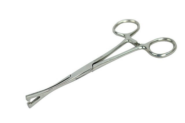 Picture of 12170 Penington Forceps Sloted 6 Body Piercing Instrument&#44; 6 in.