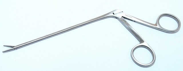 Picture of 10117 Hartman Alligator Forcep Stainless Steel&#44; 5.5 in.