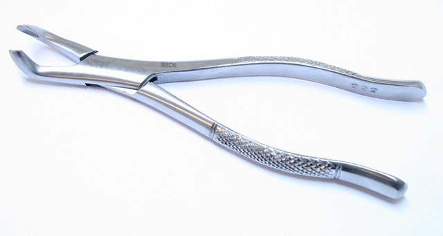 Picture of 222-AP Dental Instrument Extracting Forceps Stainless Steel