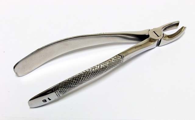 Picture of 18L-AP Dental Instruments Extracting Forceps 18l Stainless Steel