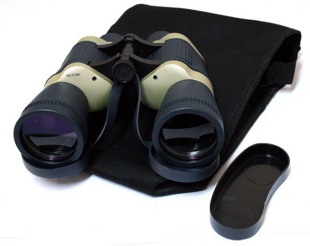 Picture of 6920 Dark Blue & Tan Free Focus Binoculars 119m 1000m with Strap Pouch- 30 x 50