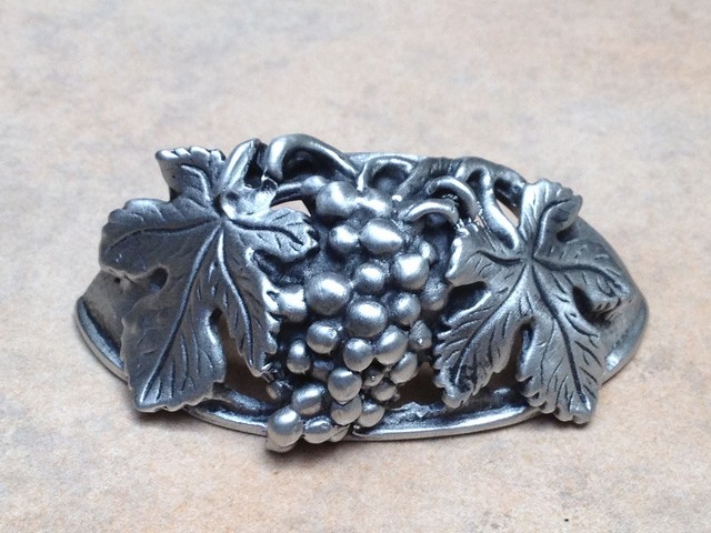 Grape Vine Bin Pull- Satin