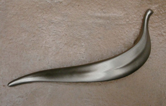 Eucalyptus Leaf Left Pull- Shiny