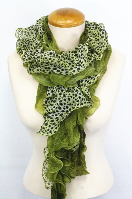 Picture of Memories MSF170-4-02 Green Leopard Print Ruffle Scarf